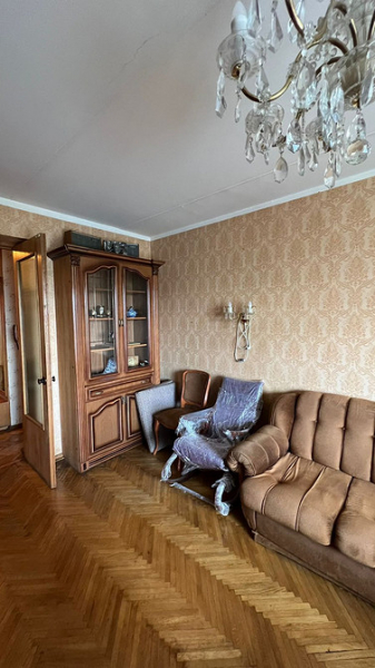 Из старого ремонта &mdash; в современный интерьер с настроением ретро: квартира 76 кв. м доме 1967 года (фото до и после)