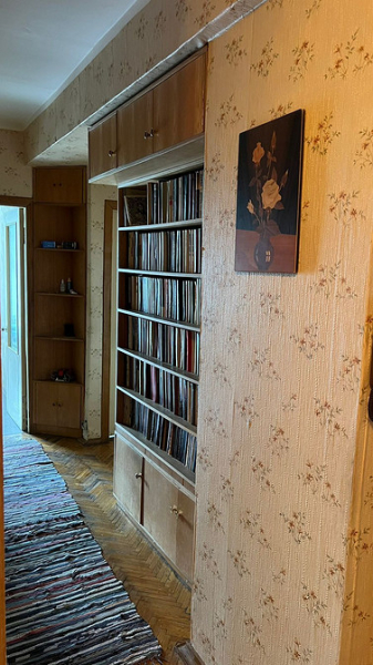 Из старого ремонта &mdash; в современный интерьер с настроением ретро: квартира 76 кв. м доме 1967 года (фото до и после)
